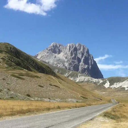 La Montagna Incantata Nyaraló